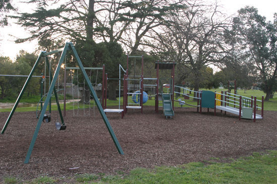 LionsParkPlayground NorthPde 550xdpi 8321